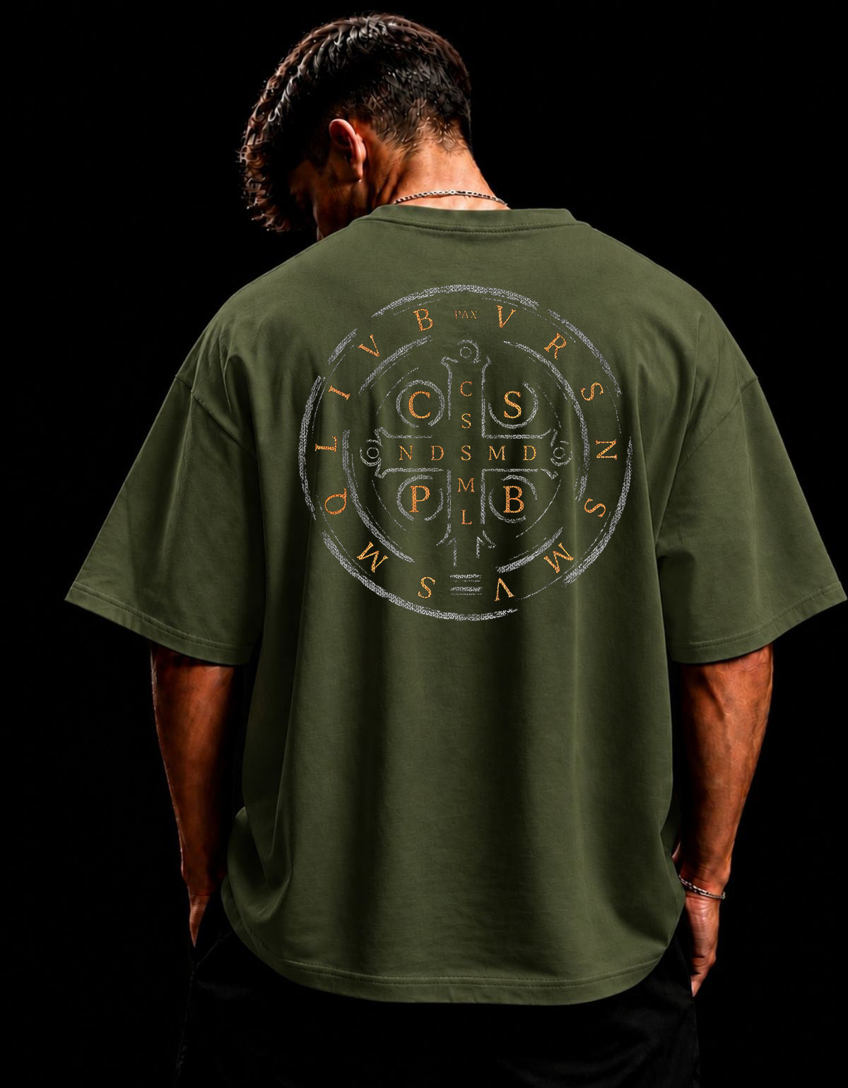 Camiseta Oversized Religiosa - Medalha de São Bento Gold
