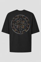 Camiseta Oversized Religiosa - Medalha de São Bento Gold